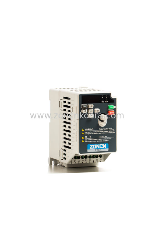Single To 3 Phase VFD 0.75KW 1HP 220V Variable Frequency Drive Inverter 1-99Hz